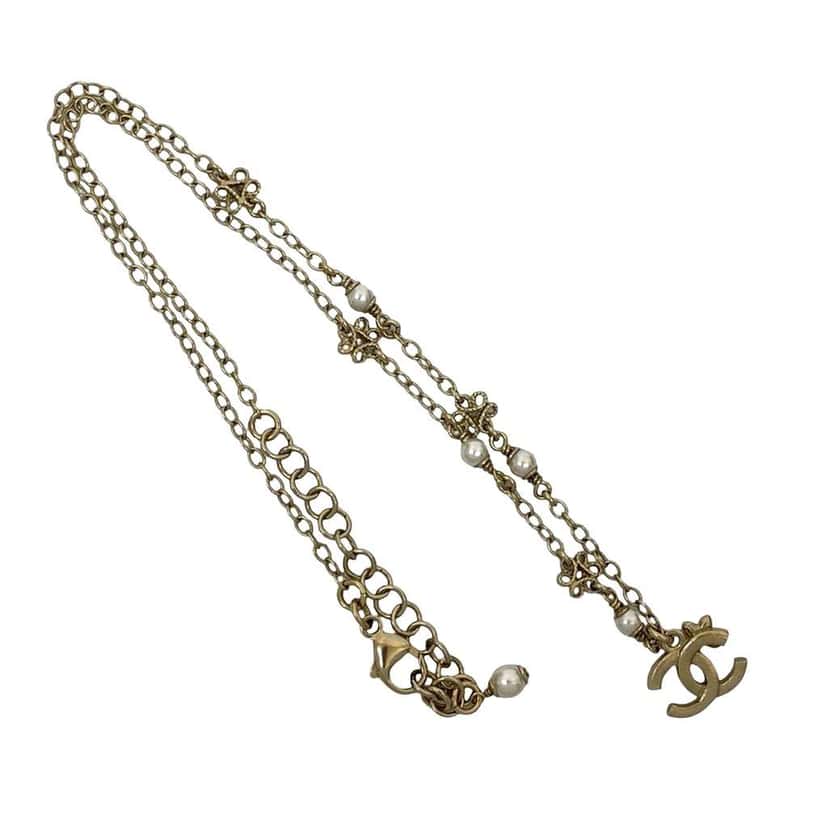 Chanel Gold Plated Faux Pearl CC Pendant Flower Station Necklace Gold Metal Very good condition - Back View