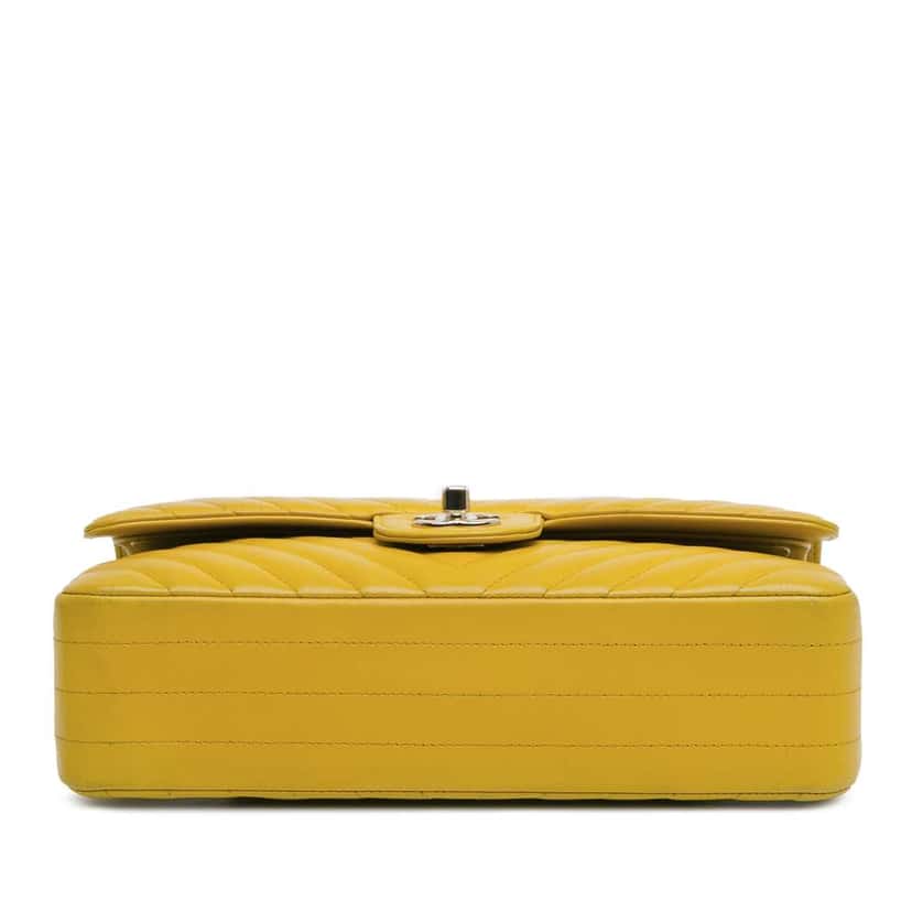 Chanel Medium Classic Chevron Lambskin Double Flap Yellow Leather Very good condition - Inside View