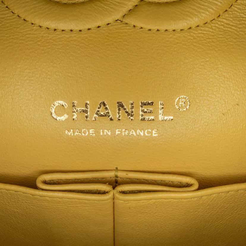 Chanel Medium Classic Chevron Lambskin Double Flap Yellow Leather Very good condition - Box View