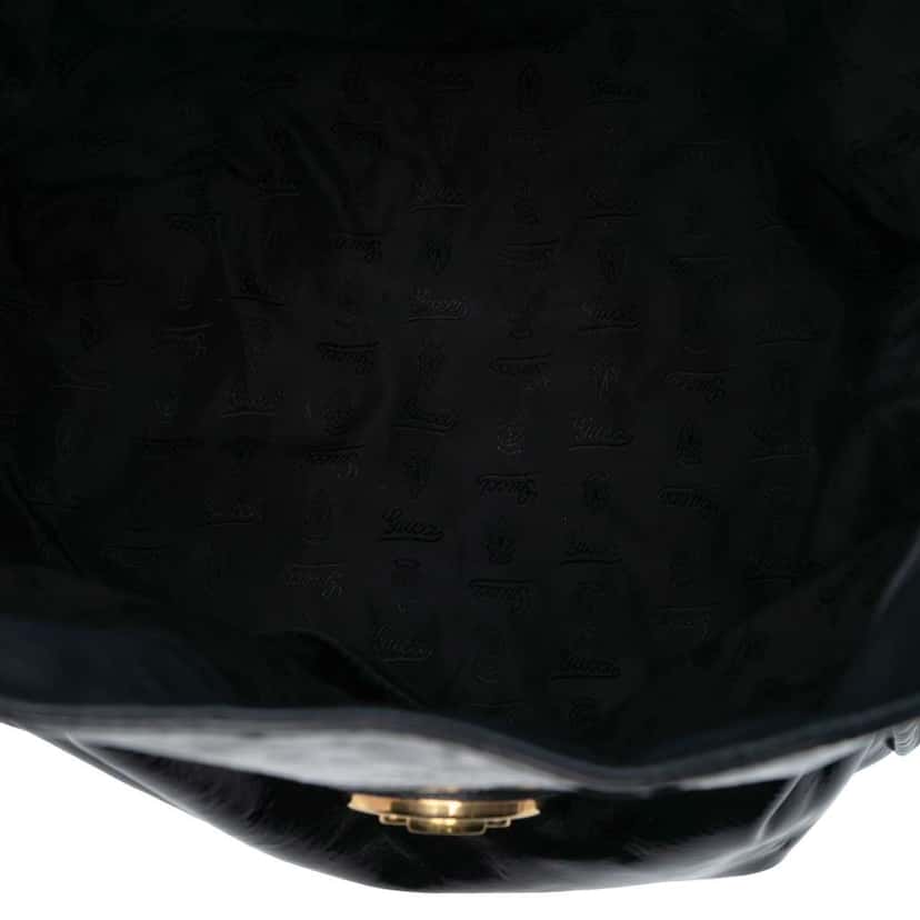 Gucci Patent Hysteria Tote Black Leather Good condition - Model View