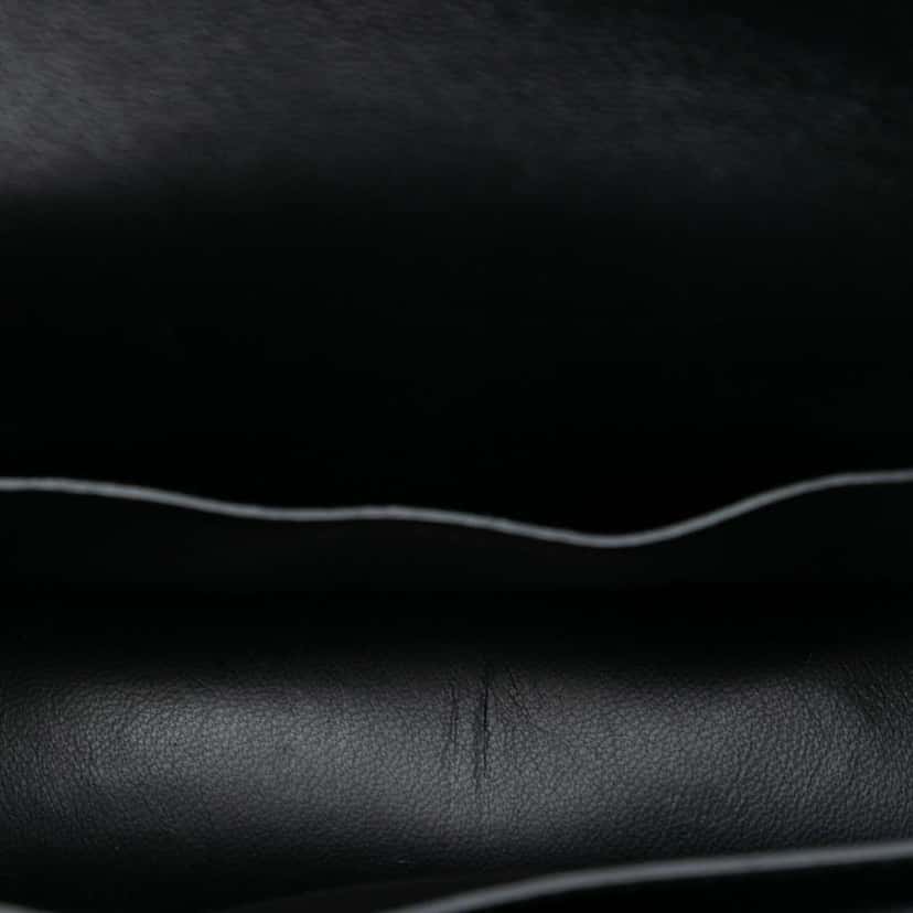 Burberry Leather TB Belt Bag Black Leather Very good condition - Model View