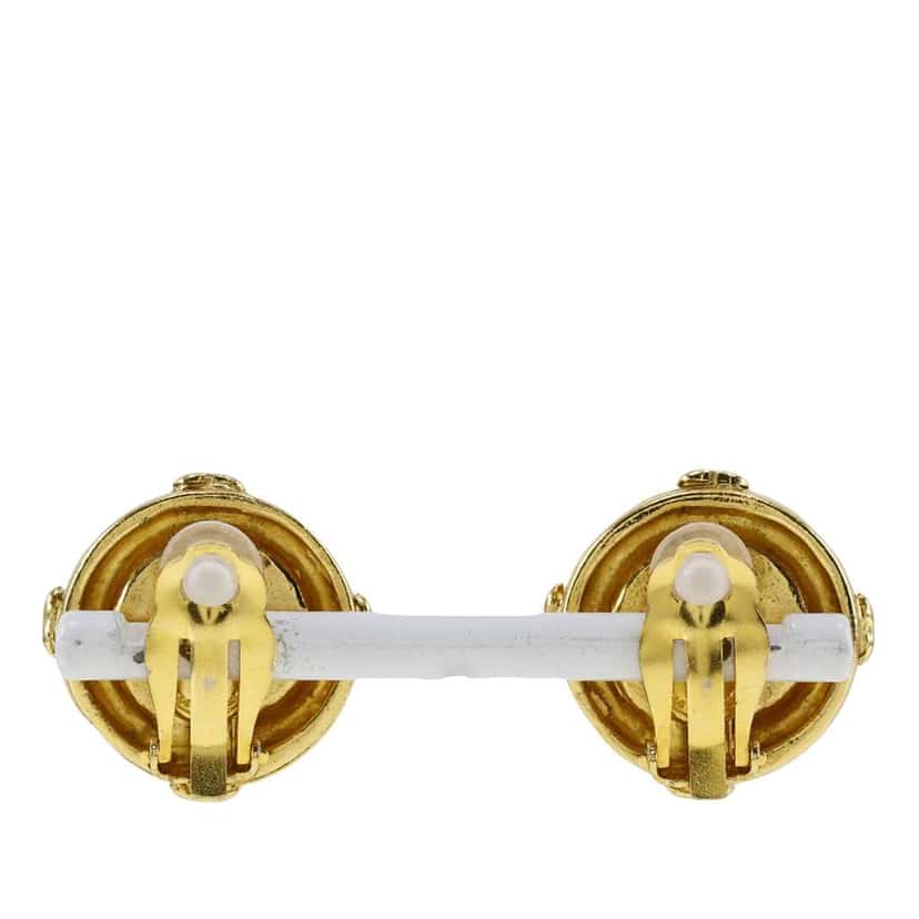 Chanel CC Gold Plated Round Clip On Earrings Gold Metal Very good condition - Box View