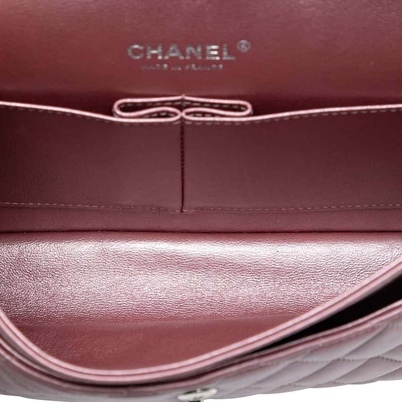Chanel Medium Metallic Classic Lambskin Double Flap Pink Leather Good condition - Model View