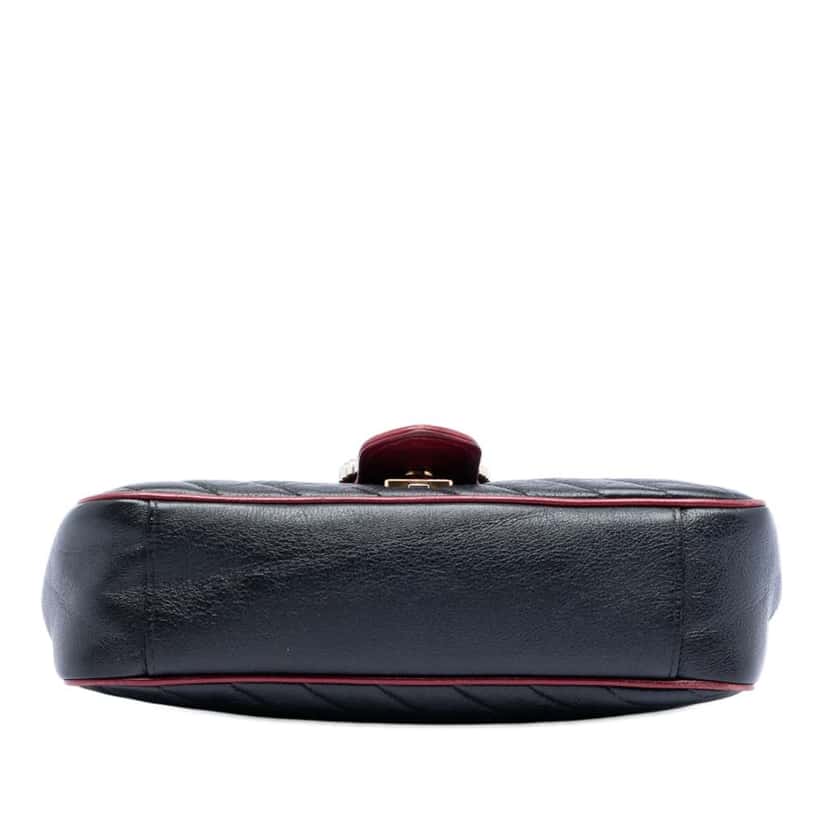 Gucci Medium GG Marmont Matelasse Diagonal Leather Torchon Shoulder Bag Black Leather Very good condition - Inside View