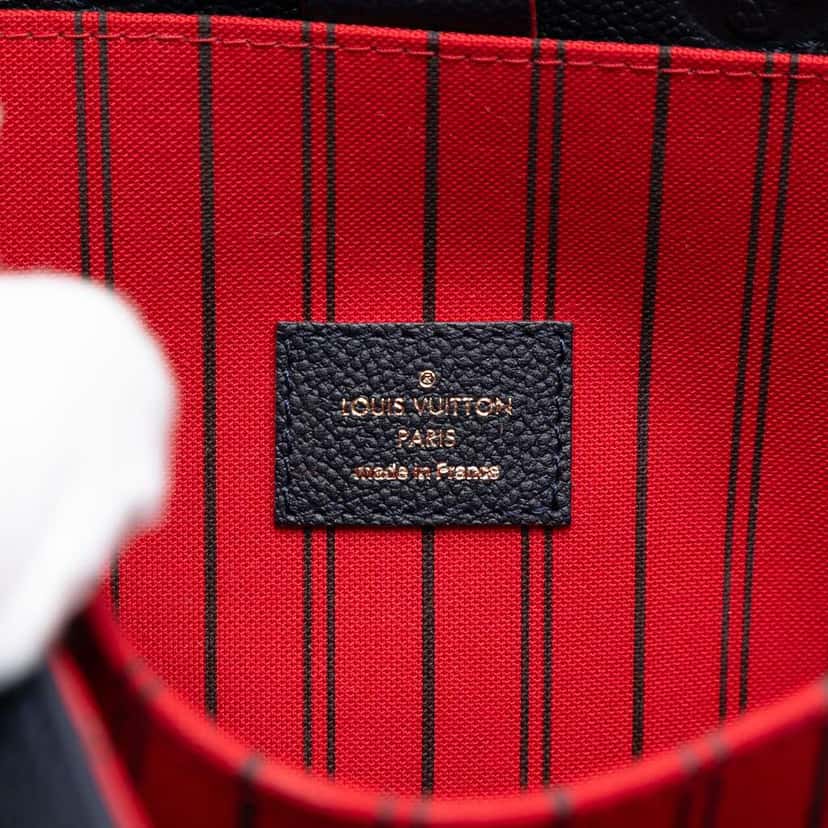 Louis Vuitton Monogram Empreinte Pochette Metis Blue Leather Very good condition - Box View