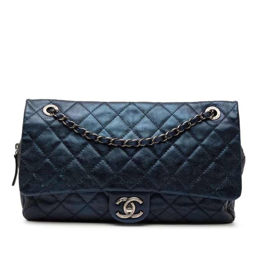 Chanel Jumbo Quilted Iridescent Caviar Easy Flap Blue Leather Very good condition - Front View