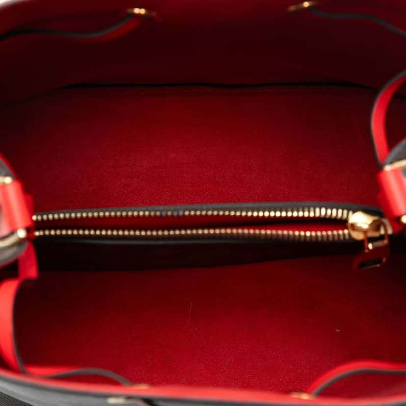 Louis Vuitton Monogram Neonoe MM Brown Very good condition - Model View