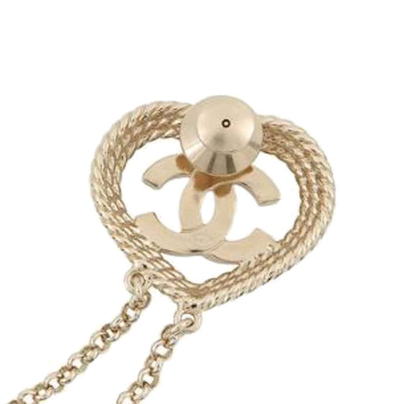 Chanel CC Gold Plated Rhinestone Faux Pearl Heart Star Double Brooch Gold Metal Very good condition - Model View