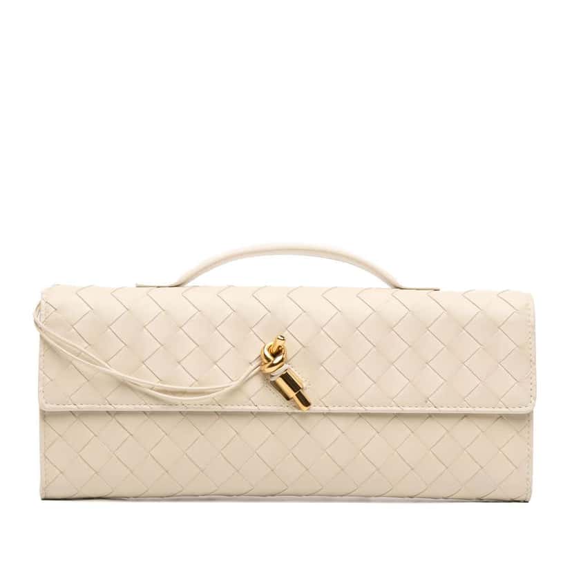 Bottega Veneta Lambskin Intrecciato Andiamo Clutch White Leather Very good condition - Front View
