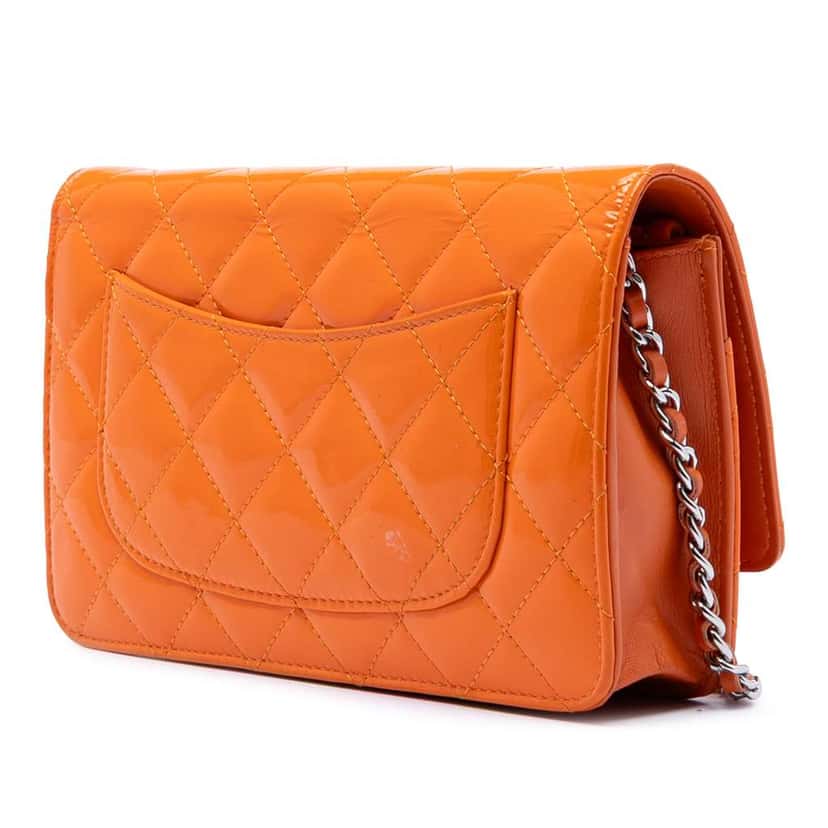 Chanel CC Quilted Patent Wallet on Chain Orange Leather Very good condition - Back View
