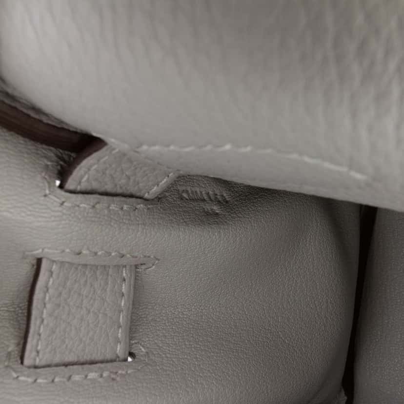 Hermès Togo Kelly Messenger PM Grey Leather Very good condition - Box View