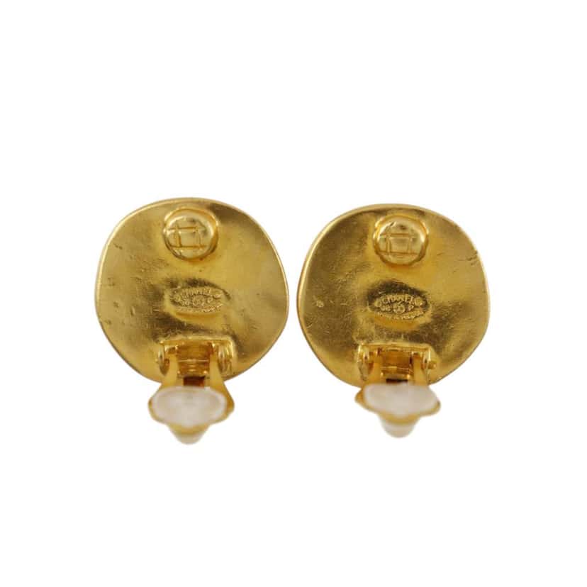 Chanel CC Gold Plated Round Clip On Earrings Gold Metal Very good condition - Box View