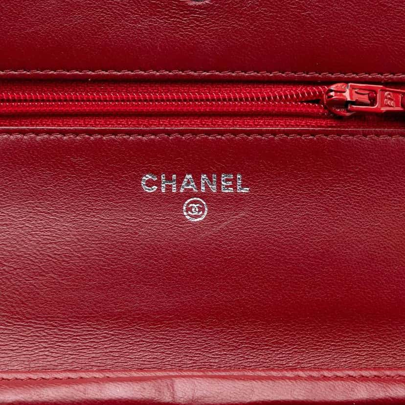 Chanel CC Embossed Lambskin Camellia Wallet On Chain Red Leather Good condition - Box View