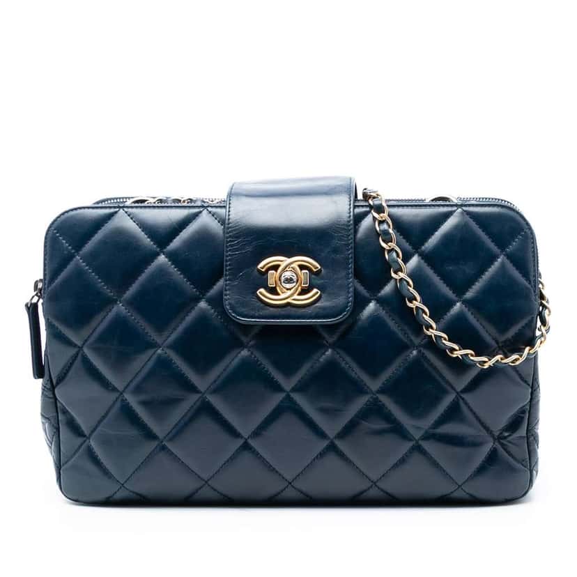 Chanel Medium Quilted Glazed Calfskin Daily Walk Double Zip Shoulder Bag Blue Leather Good condition - Front View