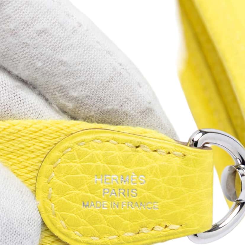 Hermès Clemence Evelyne TPM Yellow Leather Good condition - Box View