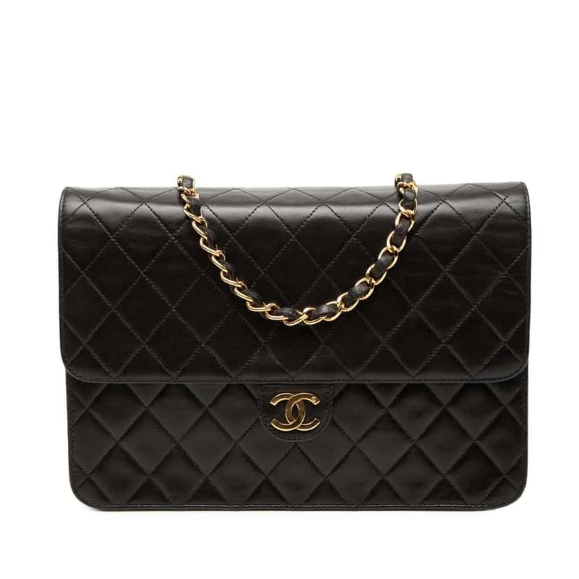 Chanel Medium CC Quilted Lambskin Single Flap Black Leather Very good condition - Front View