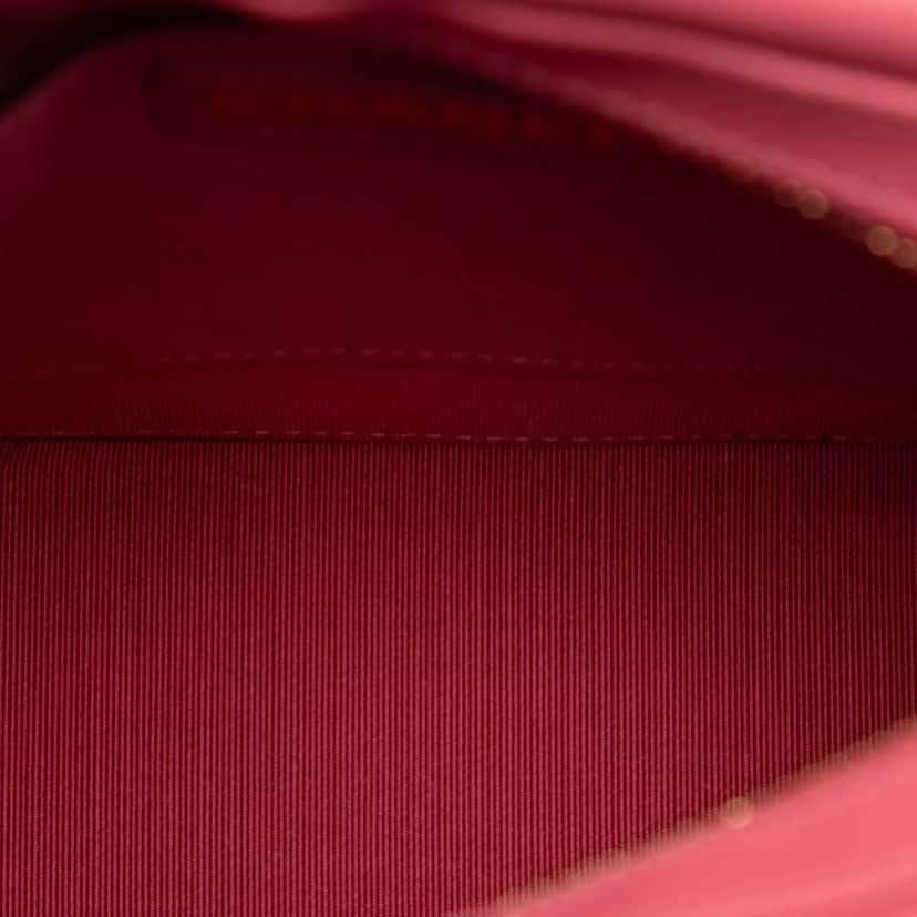 Chanel CC Calfskin Clock Camera Case Pink Leather Very good condition - Model View