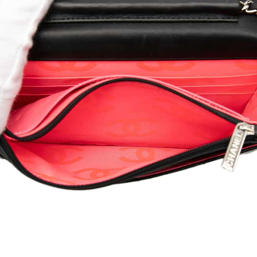 Chanel Lambskin Cambon Ligne Wallet On Chain Black Leather Very good condition - Model View