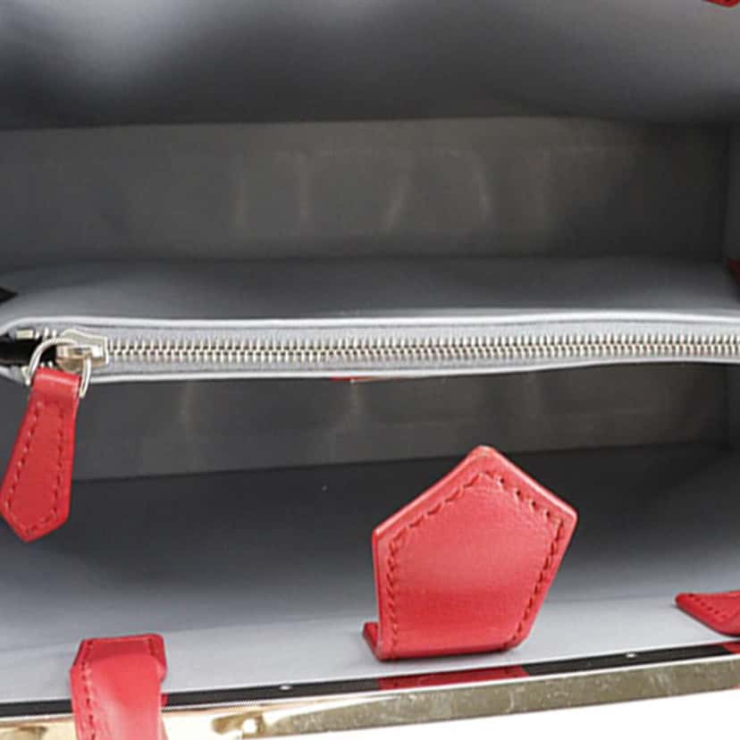 Fendi Leather Petite 2Jours Red Leather Very good condition - Model View