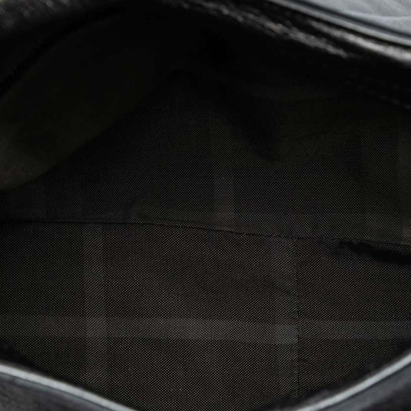 Burberry Metallic Leather Fairby Hobo Grey Leather Very good condition - Model View