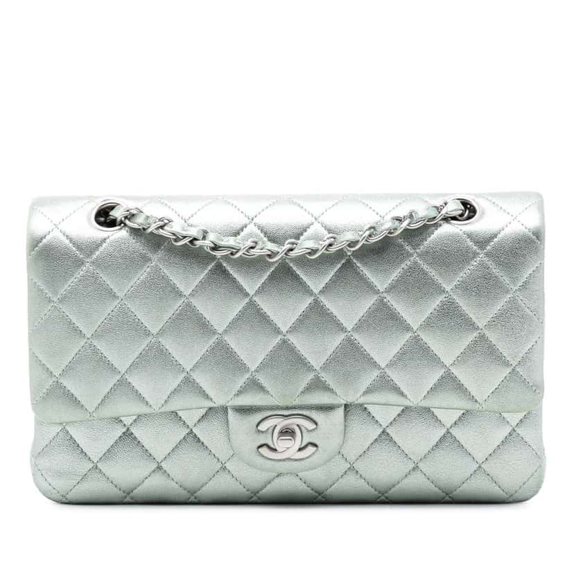 Chanel Medium Classic Metallic Lambskin Double Flap Green Leather Very good condition - Front View
