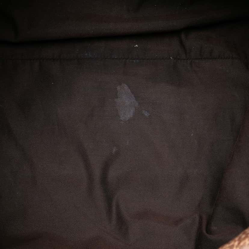 Gucci GG Canvas New Pelham Shoulder Bag Brown Canvas Good condition - Model View