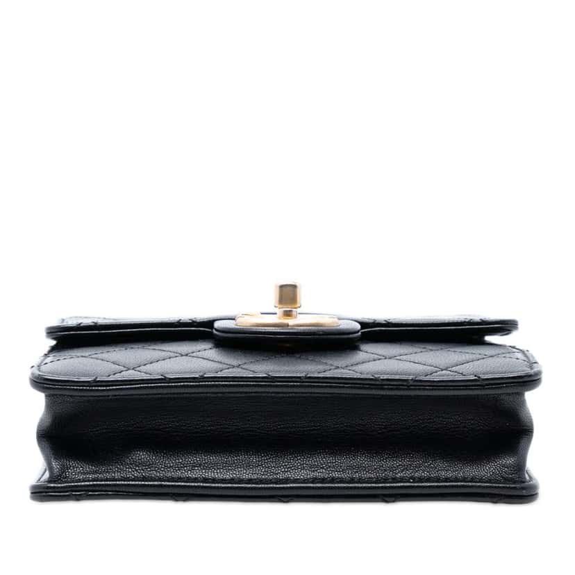 Chanel Small Goatskin Chic Pearls Flap Black Leather Very good condition - Inside View