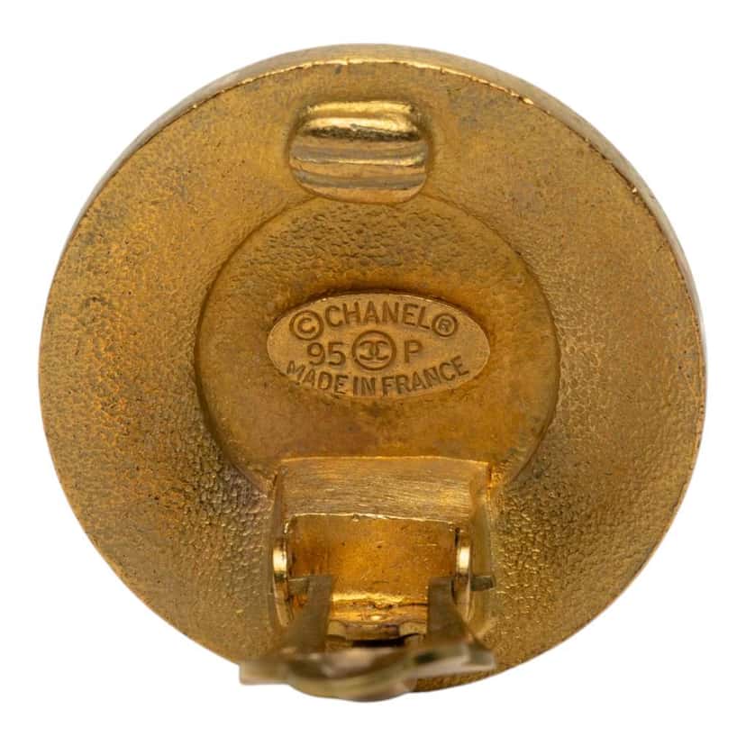 Chanel CC Gold Plated and Enamel Round Button Clip On Earrings Gold Metal Very good condition - Inside View