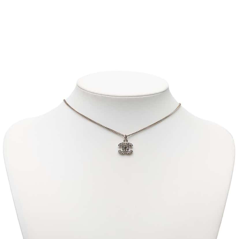 Chanel Silver Plated CC Rhinestone Pendant Necklace Silver Metal Good condition - Box View