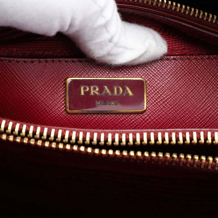 Prada Saffiano Lux Parabole Tote Red Leather Good condition - Box View
