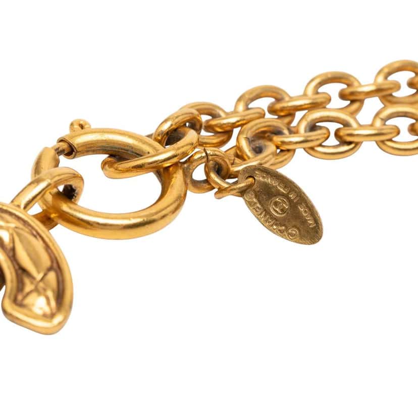 Chanel CC Gold Plated Quilted Pendant Necklace Gold Metal Good condition - Box View