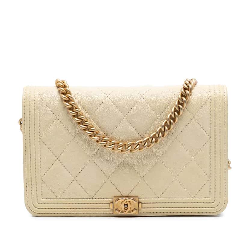 Chanel Quilted Caviar Boy Wallet on Chain White Leather Very good condition - Front View
