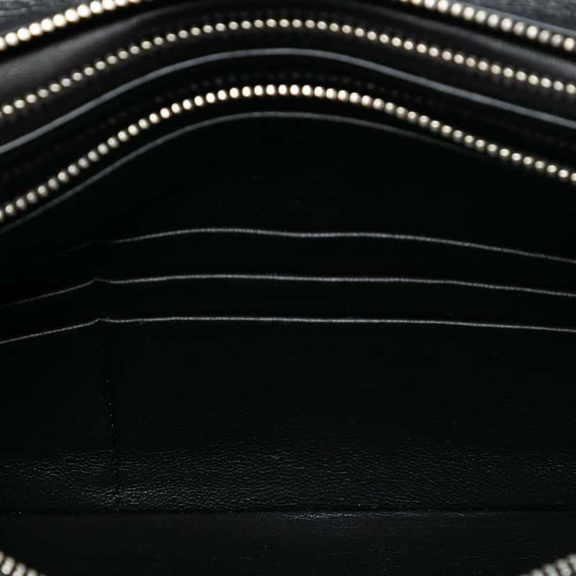 Chanel Small Bicolor Aged Calfskin 31 Clutch Black Leather Very good condition - Model View
