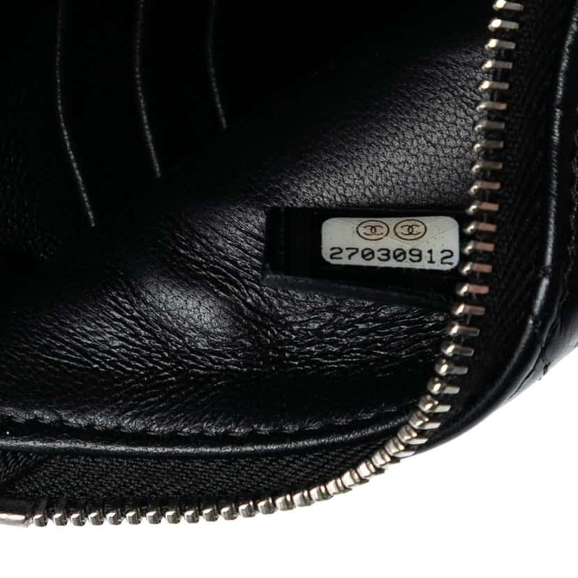 Chanel Small Bicolor Aged Calfskin 31 Clutch Black Leather Very good condition - Box View