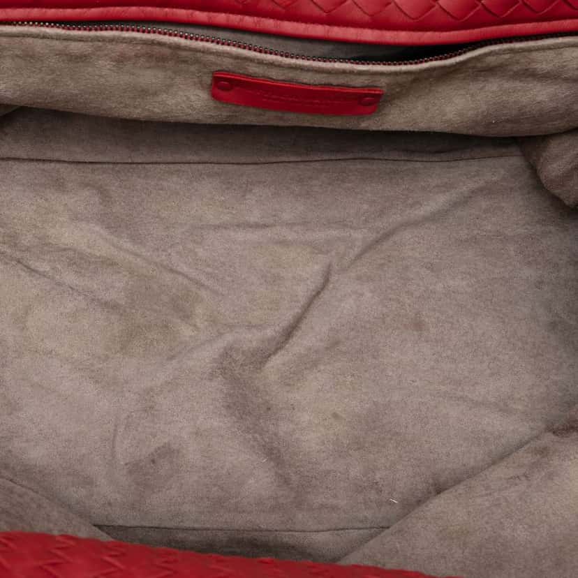 Bottega Veneta Nappa Intrecciato Ruffle Tote Red Leather Good condition - Model View