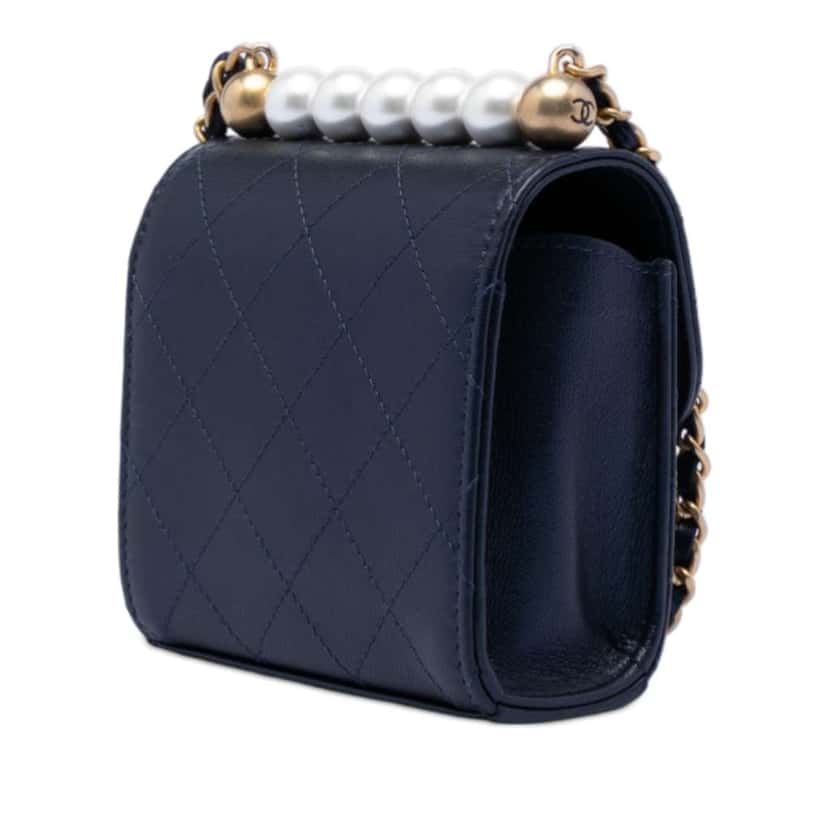 Chanel Mini Goatskin Chic Pearls Clutch On Chain Blue Leather Very good condition - Back View