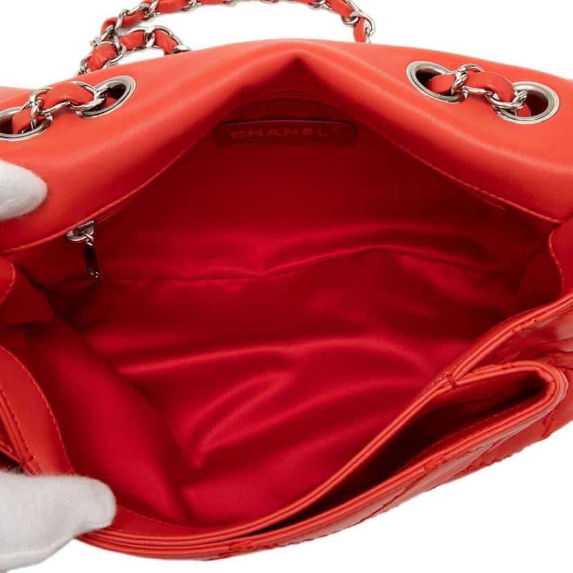 Chanel Quilted Lambskin Ultimate Stitch Flap Orange Leather Very good condition - Model View