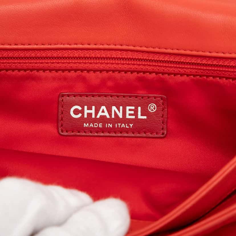 Chanel Quilted Lambskin Ultimate Stitch Flap Orange Leather Very good condition - Box View