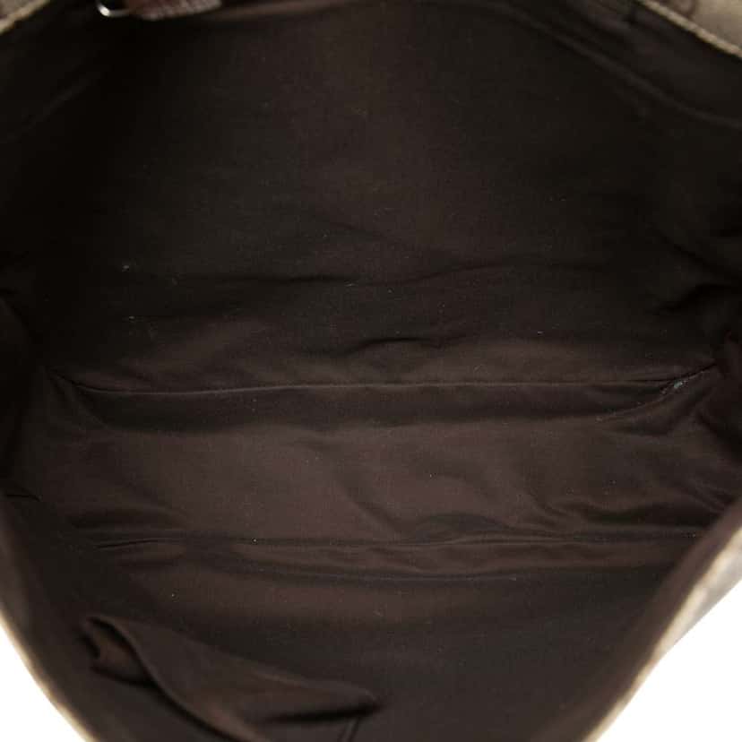 Gucci GG Supreme Web Crossbody Brown Canvas Very good condition - Model View