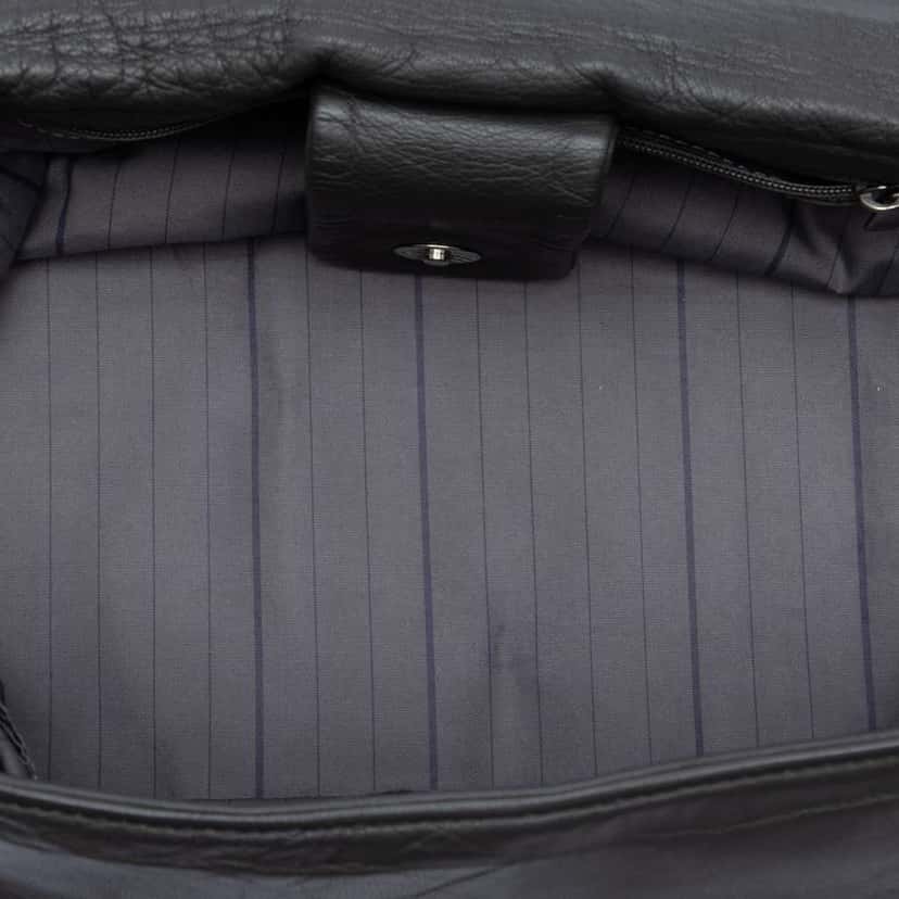 Chanel Lambskin Studded CC Accordion Flap Black Leather Very good condition - Model View