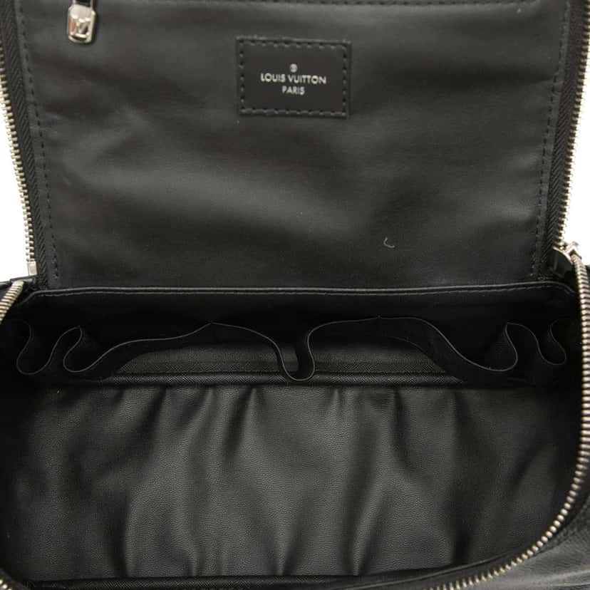 Louis Vuitton Damier Graphite Toiletry Pouch Black Good condition - Model View