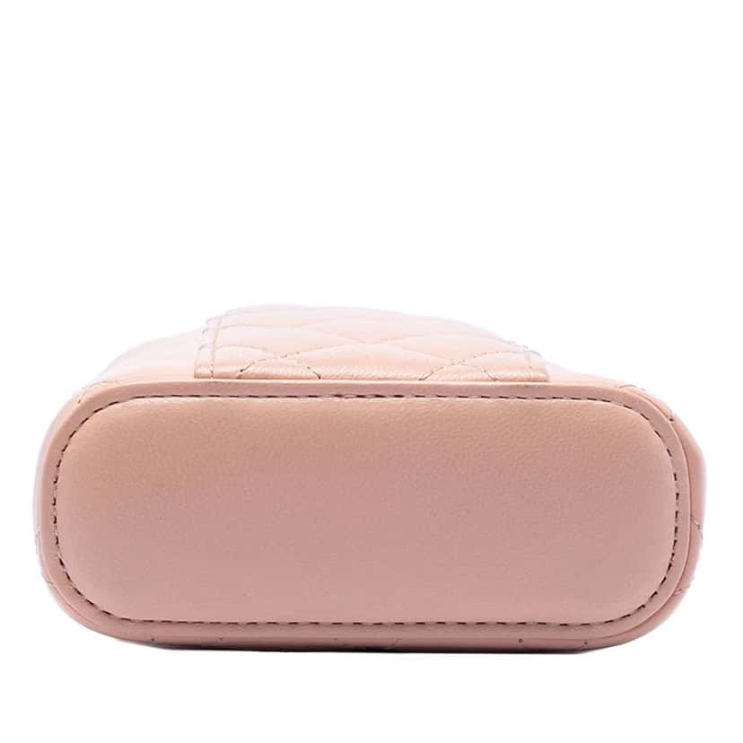 Chanel CC Quilted Lambskin Phone Holder with Chain Pink Leather Very good condition - Inside View