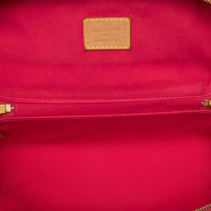 Louis Vuitton Monogram Vernis Sullivan Horizontal PM Pink Leather Very good condition - Model View
