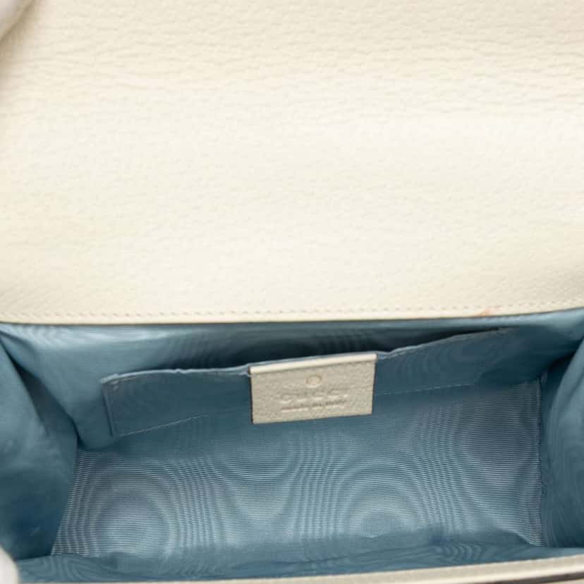 Gucci Small Leather Bee Star Padlock Crossbody White Leather Very good condition - Model View