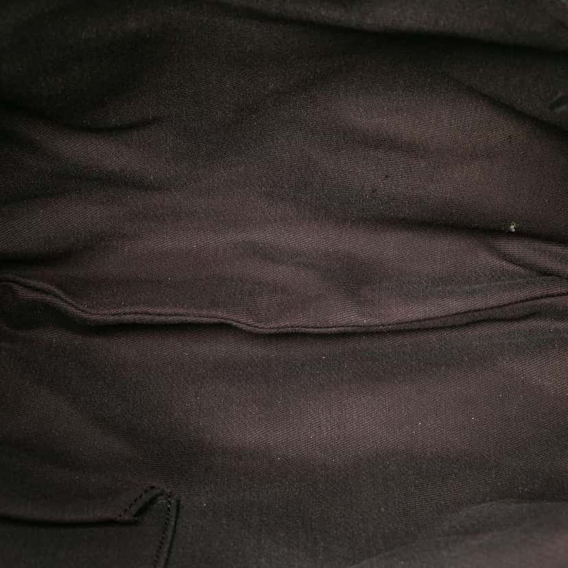 Gucci GG Canvas Web Crossbody White Canvas Very good condition - Model View