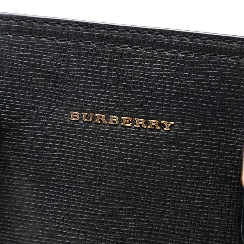 Burberry Leather and Mega Check Canvas Banwell Tote Black Leather Very good condition - Box View