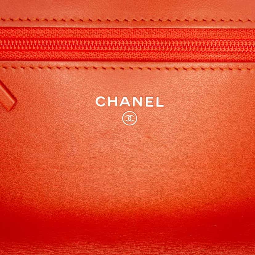 Chanel Quilted Caviar Boy Wallet on Chain Orange Leather Very good condition - Box View