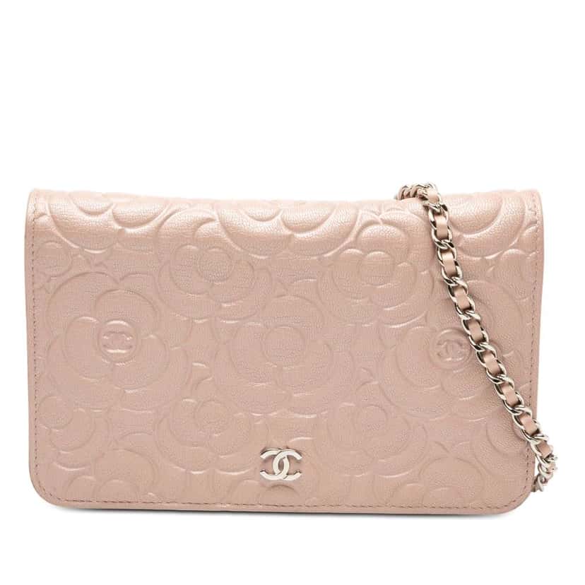 Chanel CC Embossed Lambskin Camellia Wallet On Chain Pink Leather Very good condition - Front View