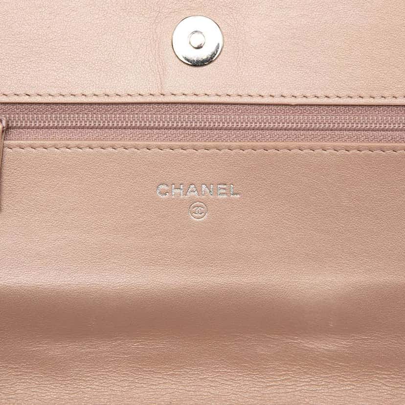Chanel CC Embossed Lambskin Camellia Wallet On Chain Pink Leather Very good condition - Box View