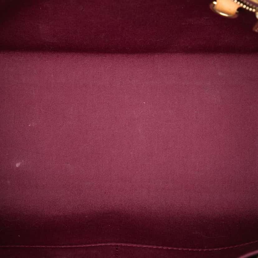 Louis Vuitton Monogram Vernis Brea MM Red Leather Very good condition - Model View